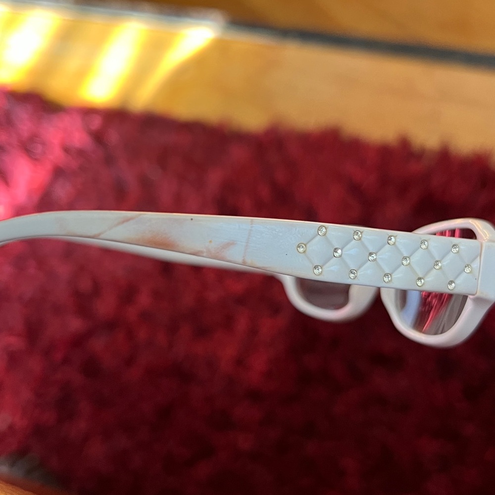 CHANEL Slim Sunglasses‎ w/swarovski Stone at the Frame Original Lens w/hardcase - Picture 4 of 13